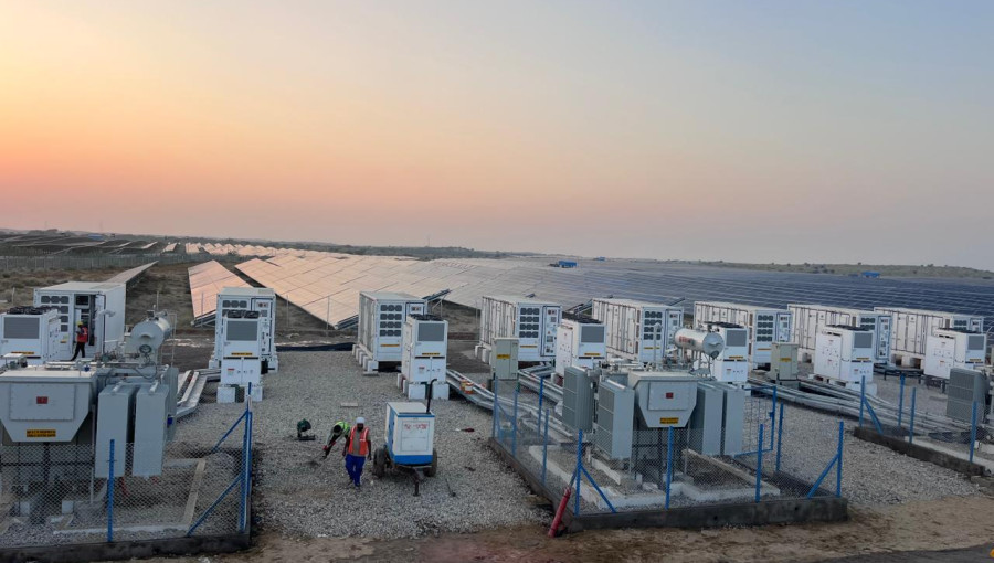 Hindistan İlk Ticari Dev Batarya Tesisini Devreye Aldı